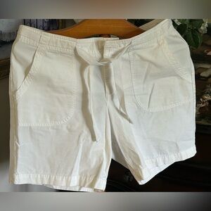 Lee Just below the waist Women's White Cotton Shorts Sz 10